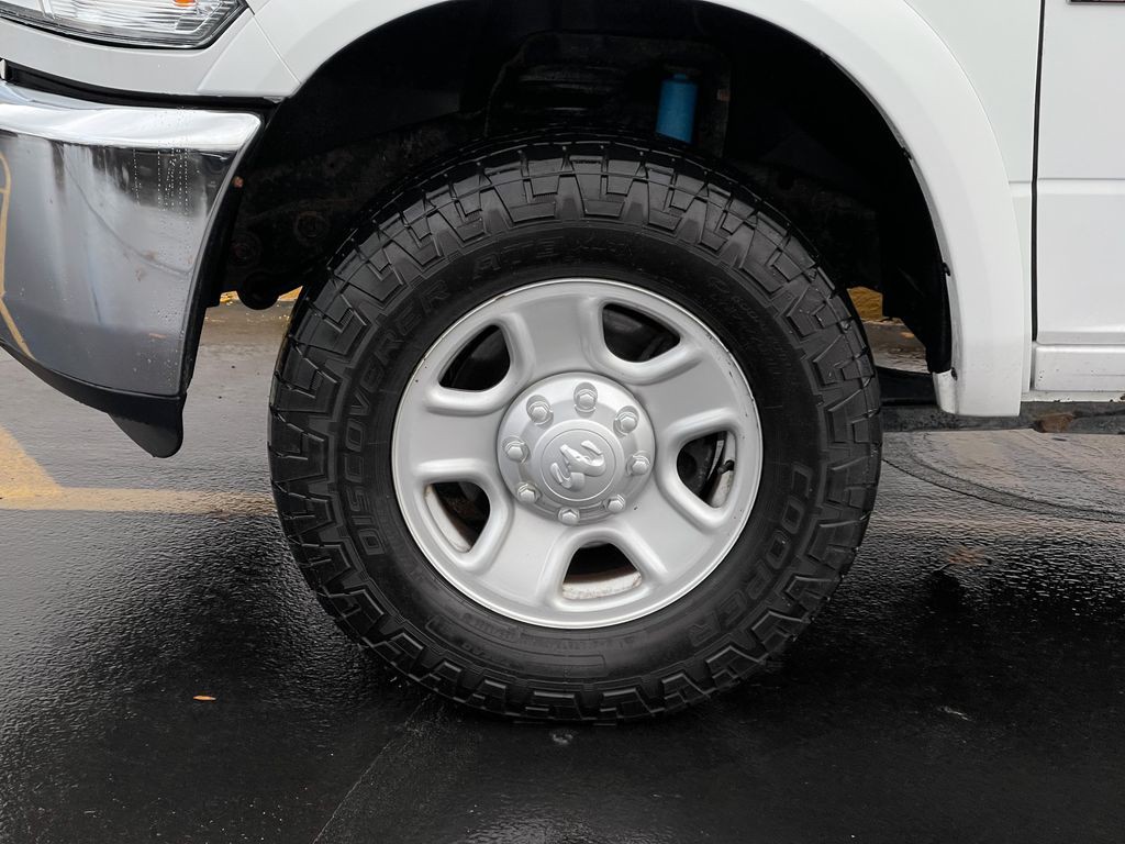 2017 RAM 2500 Image 34