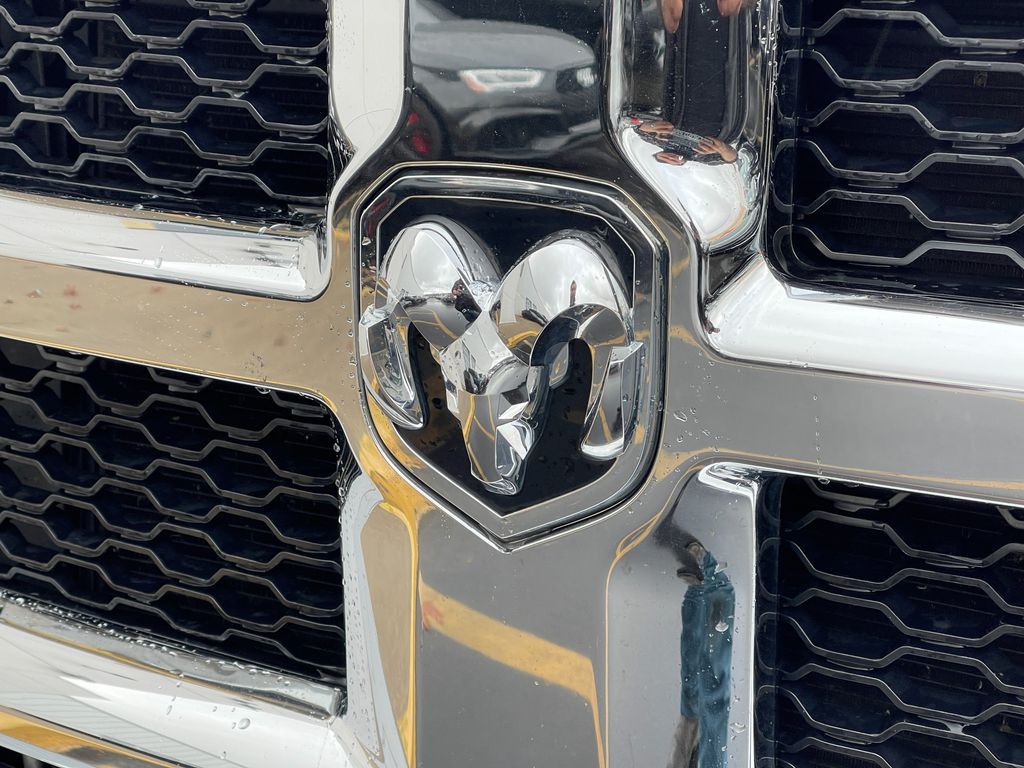 2017 RAM 2500 Image 37