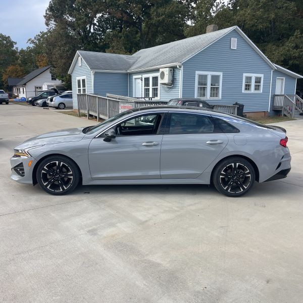 2022 Kia K5 Image 4