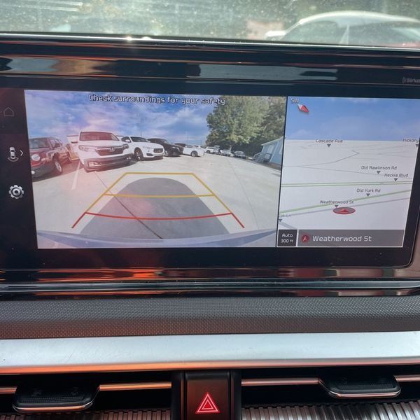 2022 Kia K5 Image 12