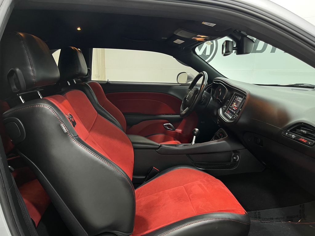 2020 Dodge Challenger Image 32