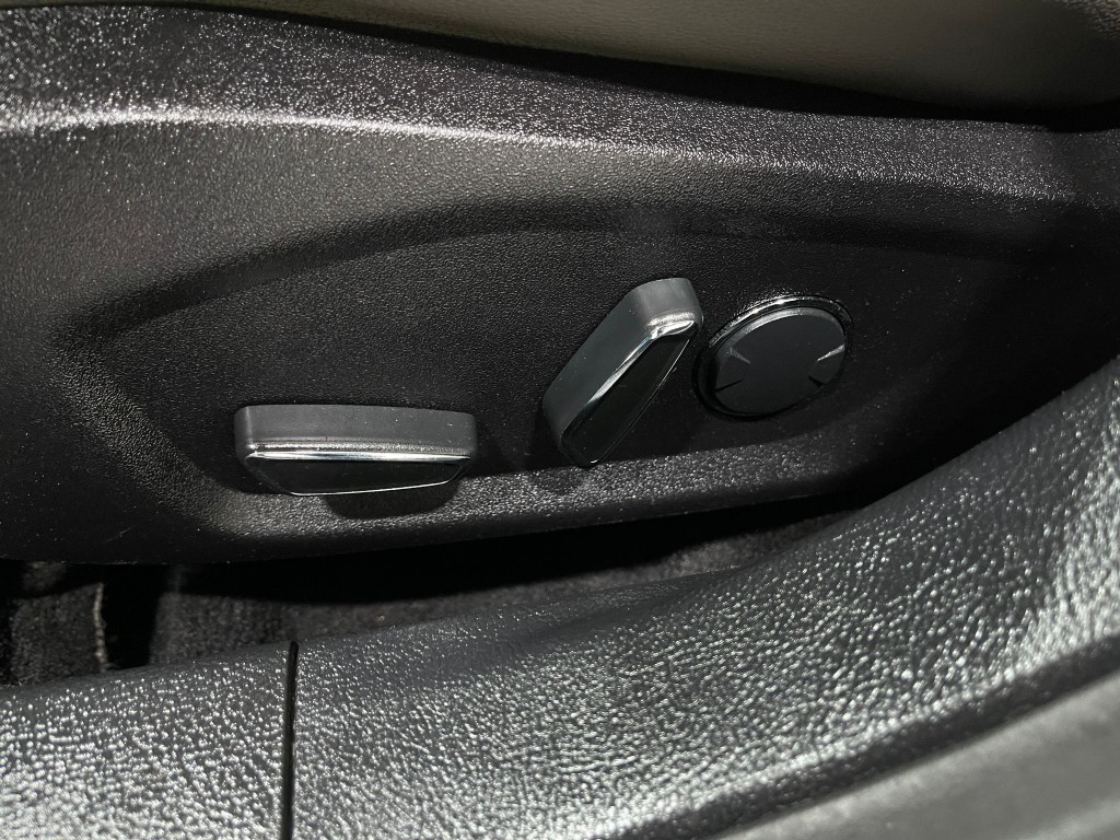 2017 Ford Fusion Image 16