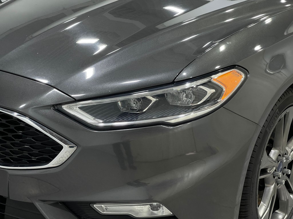 2017 Ford Fusion Image 31