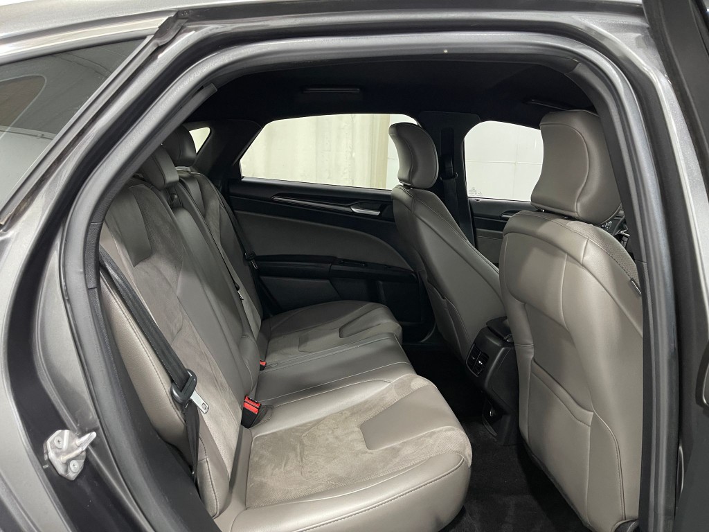 2017 Ford Fusion Image 29