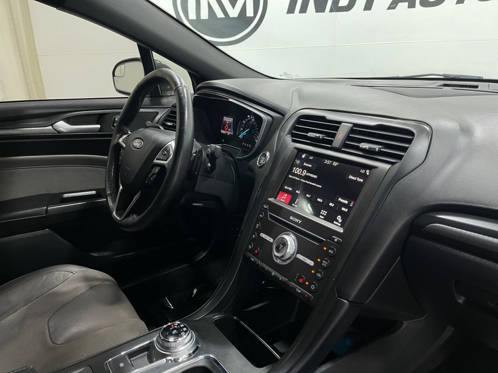 2017 Ford Fusion Image 18