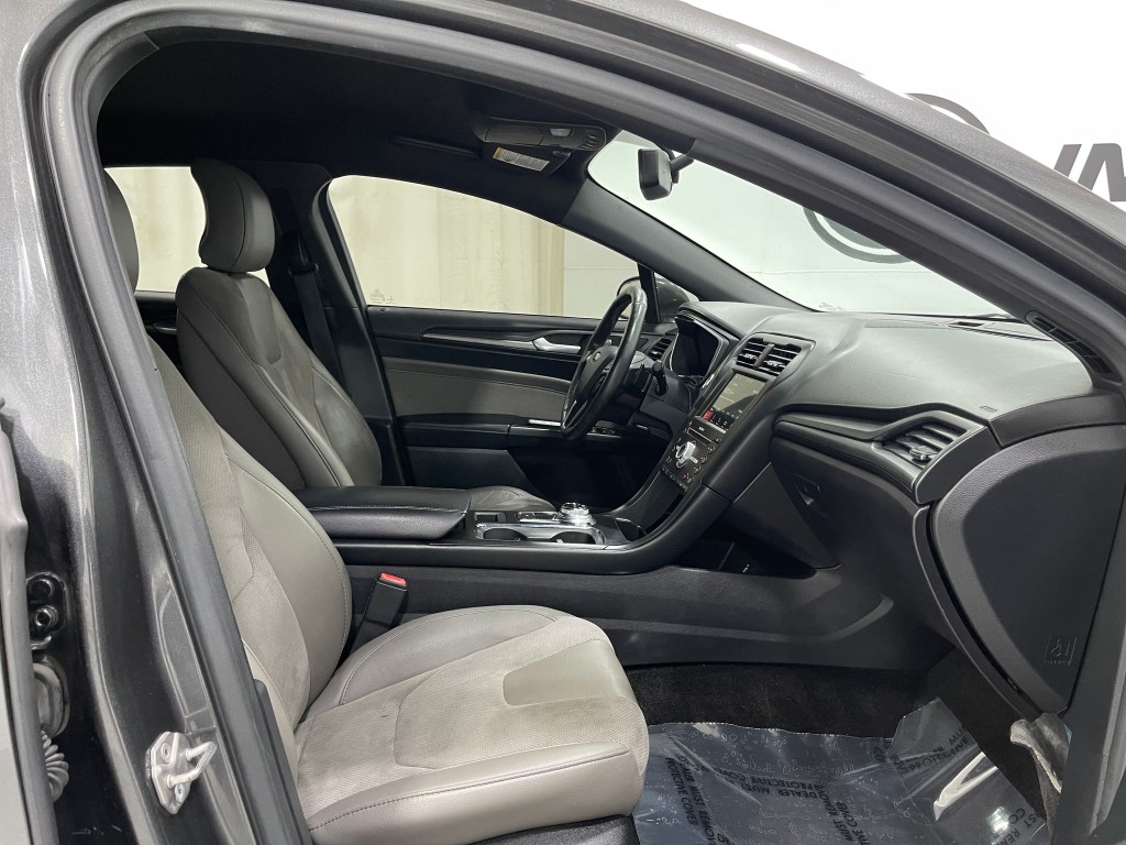 2017 Ford Fusion Image 29