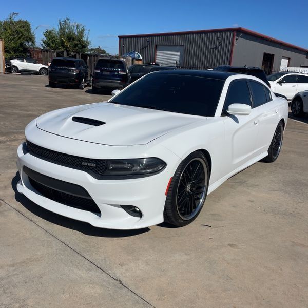 2017 Dodge Charger Image 2