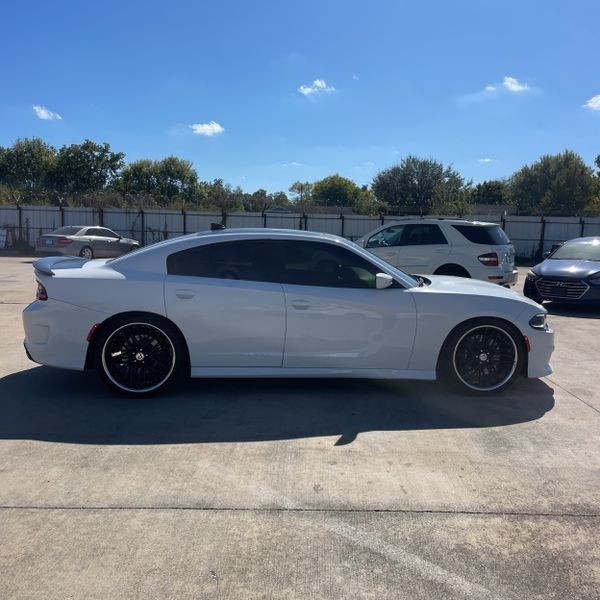 2017 Dodge Charger Image 3