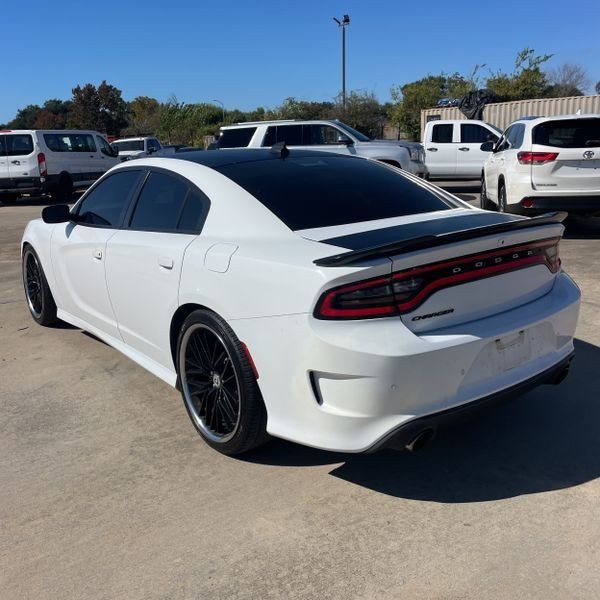 2017 Dodge Charger Image 6