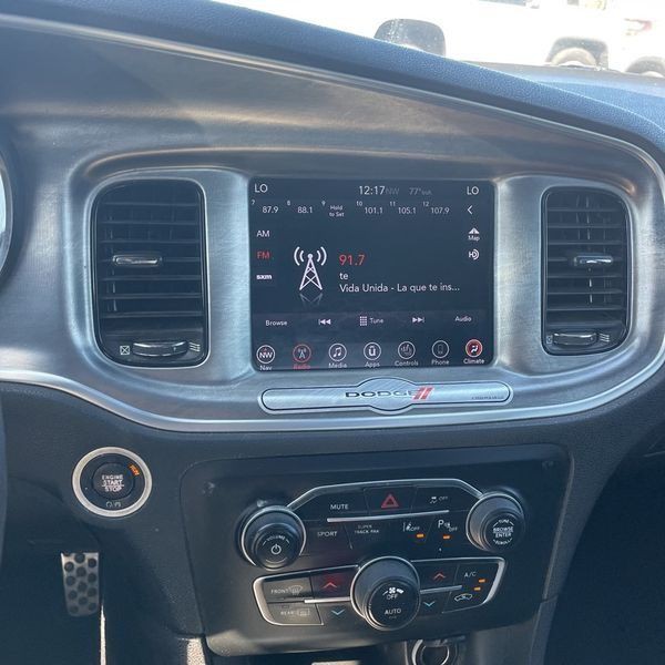 2017 Dodge Charger Image 13