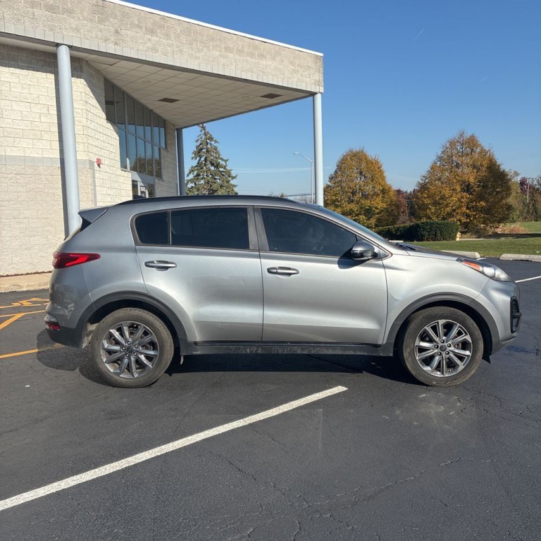2021 Kia Sportage Image 3