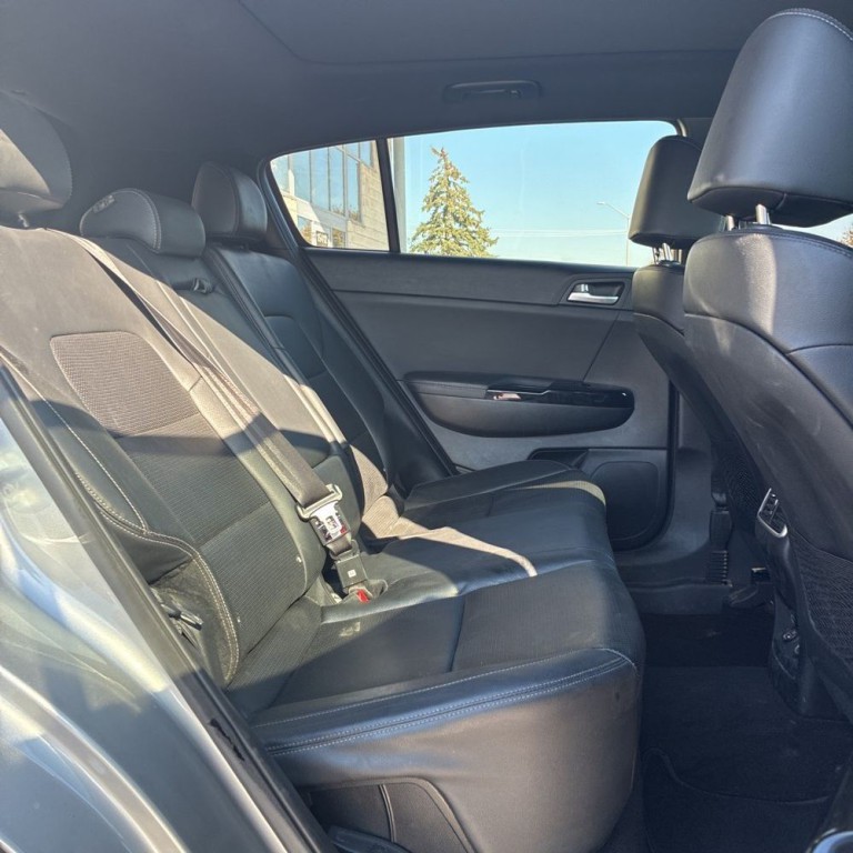 2021 Kia Sportage Image 16
