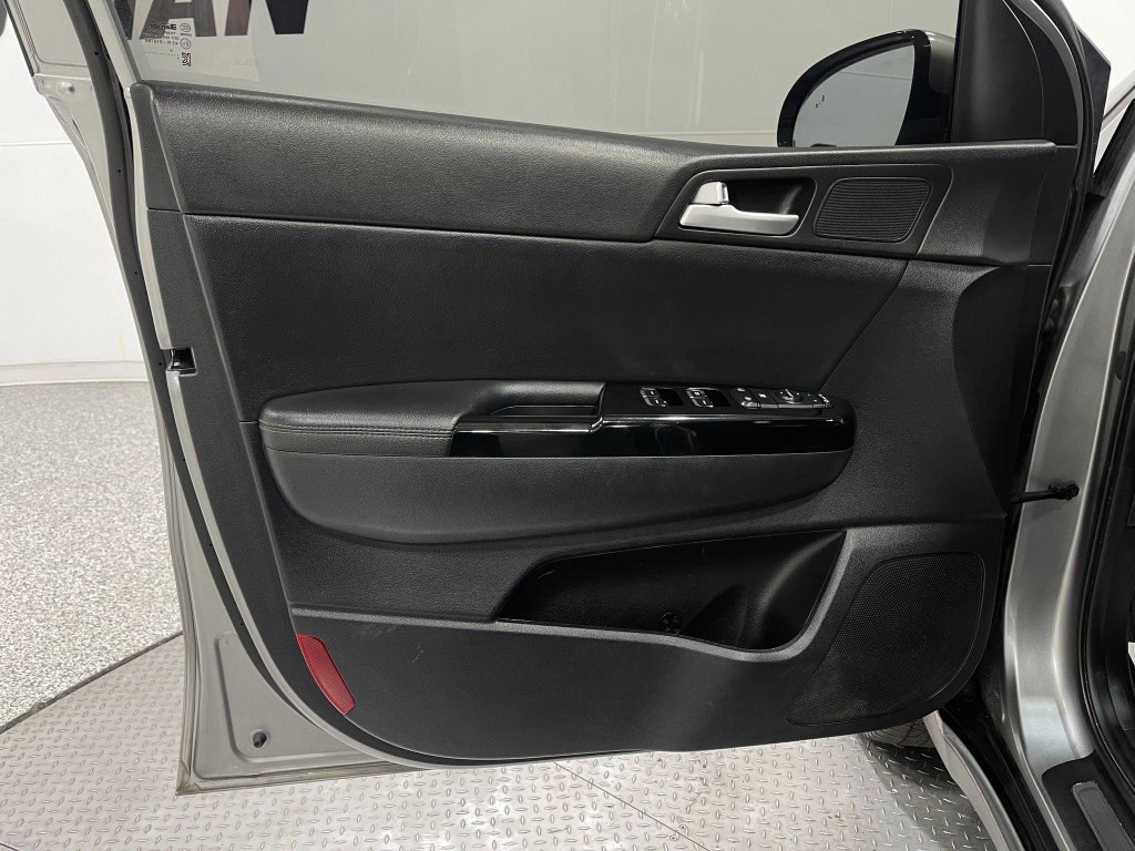 2021 Kia Sportage Image 13