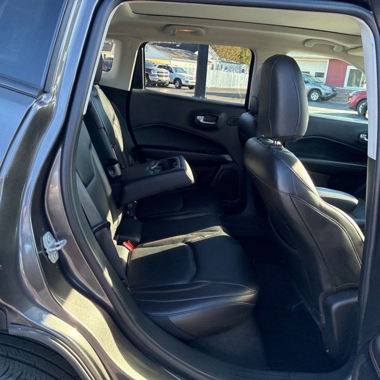 2018 Jeep Compass Image 14