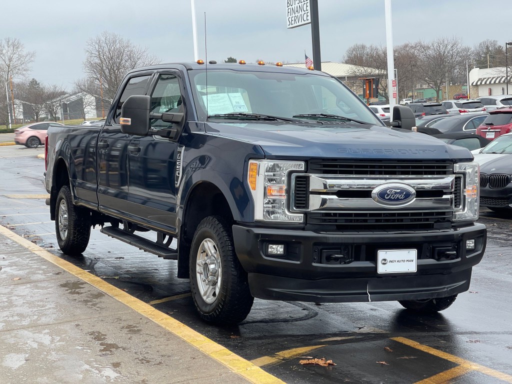 2017 Ford F-250 Image 2