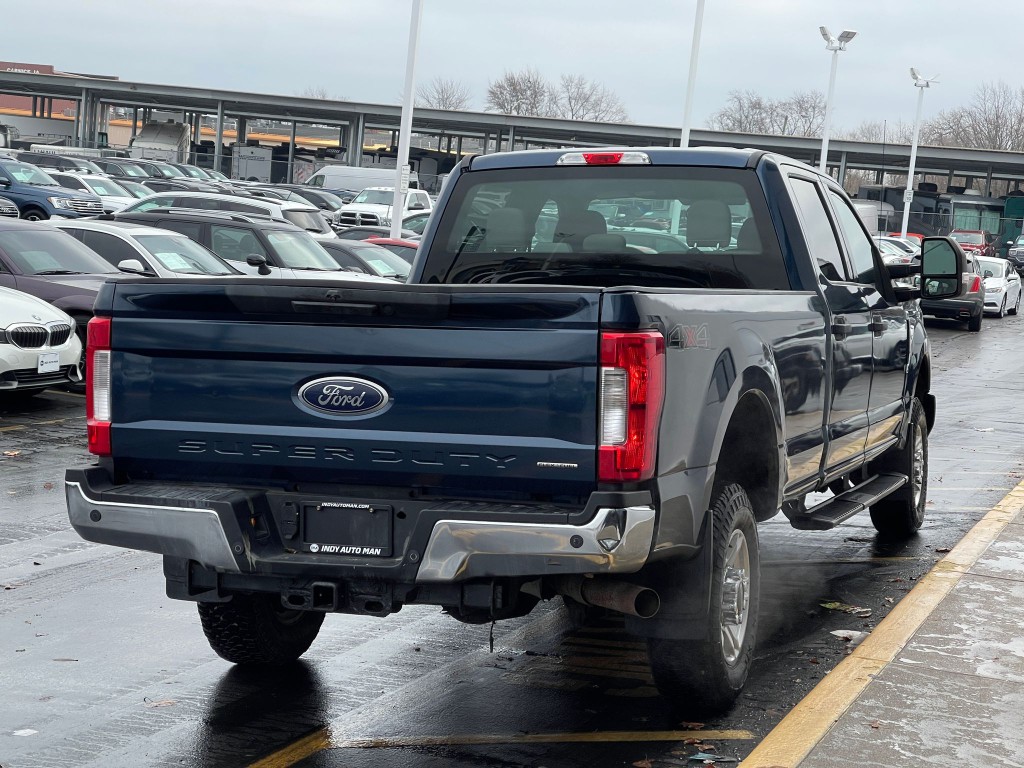 2017 Ford F-250 Image 3