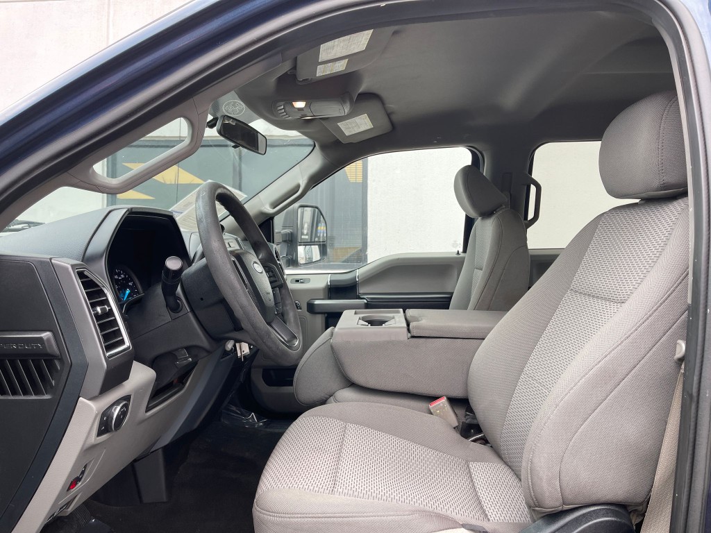 2017 Ford F-250 Image 9