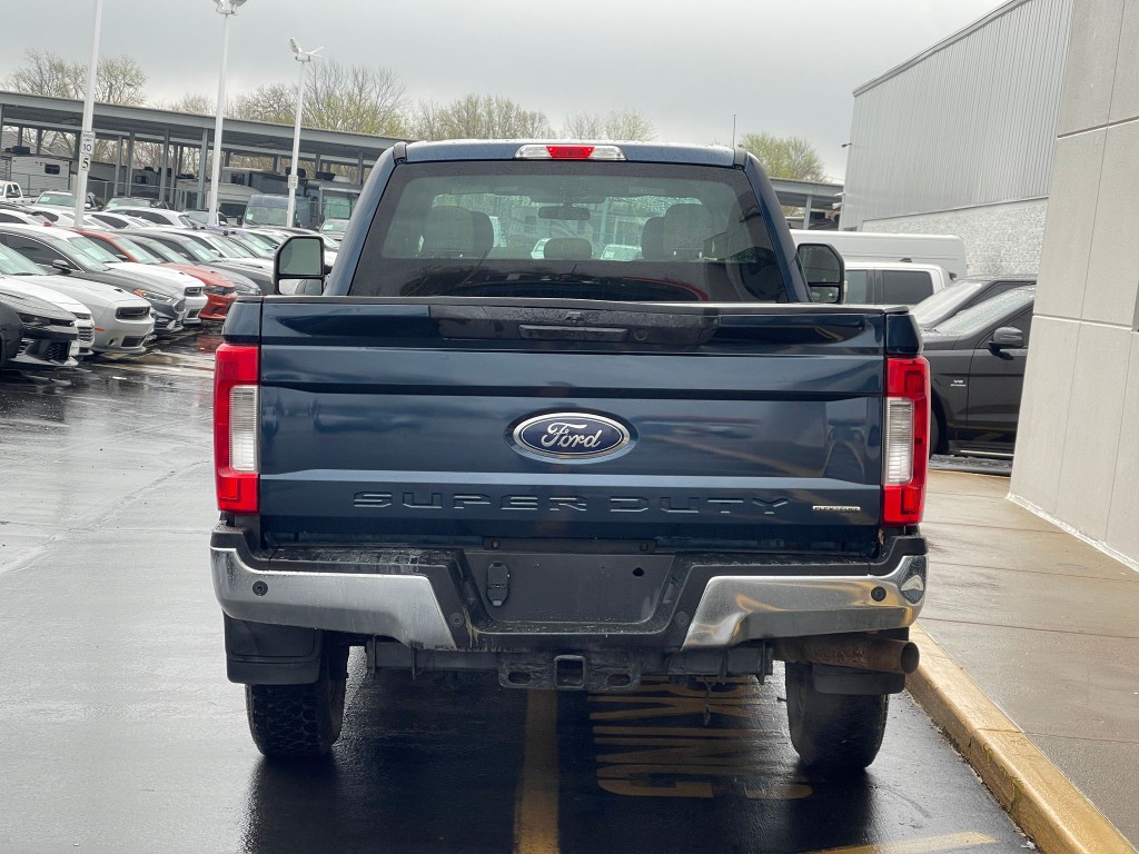 2017 Ford F-250 Image 4
