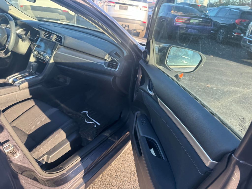 2017 Honda Civic Image 7