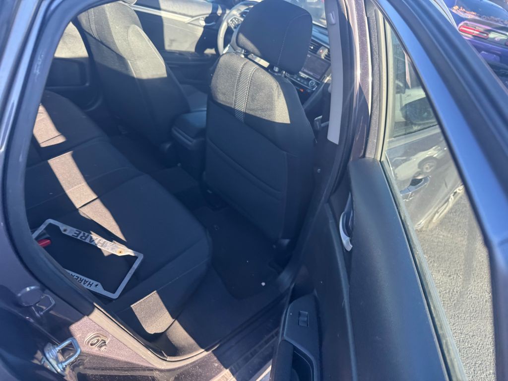 2017 Honda Civic Image 8