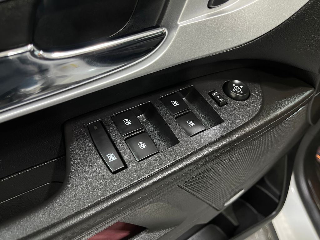 2016 Chevrolet Equinox Image 16