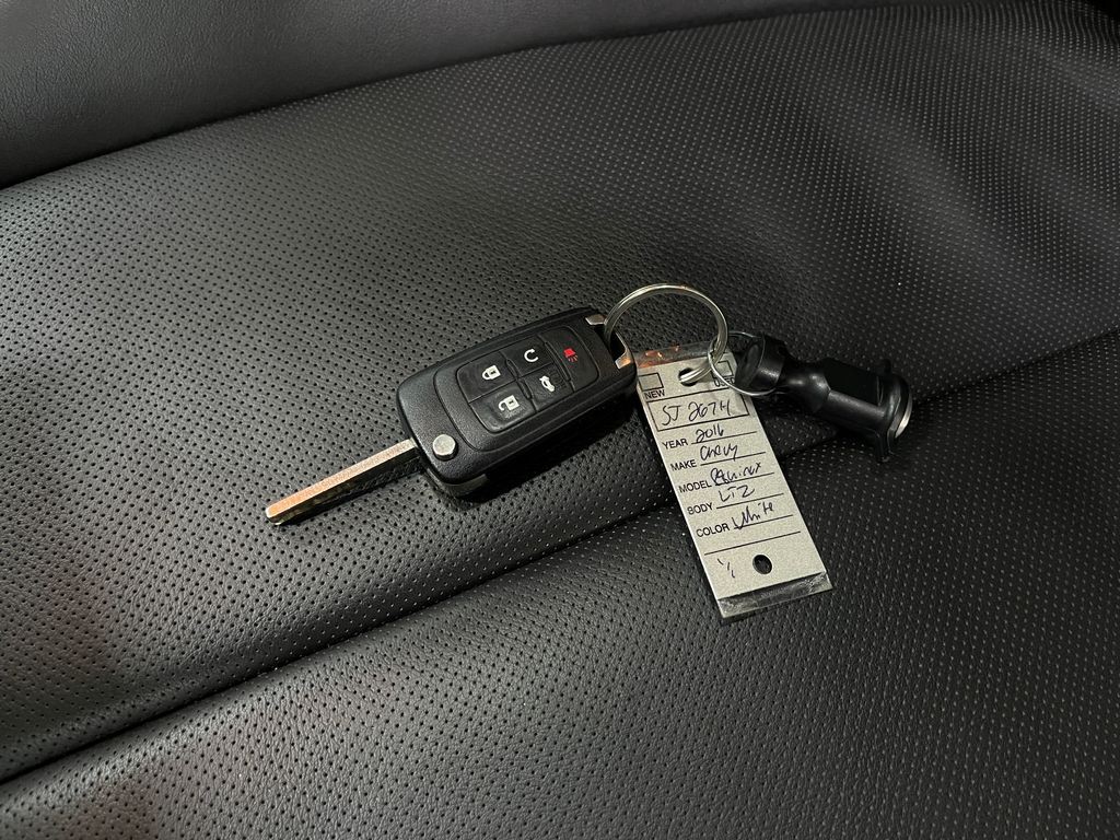 2016 Chevrolet Equinox Image 38