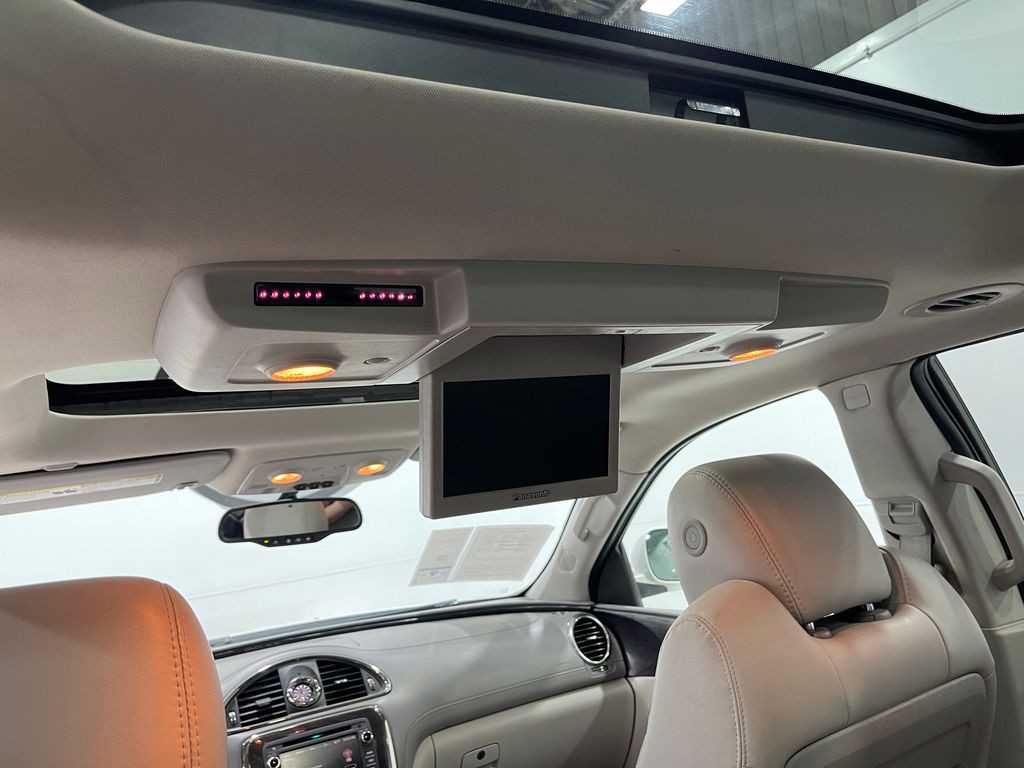 2016 Buick Enclave Image 12