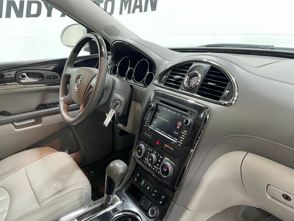 2016 Buick Enclave Image 23