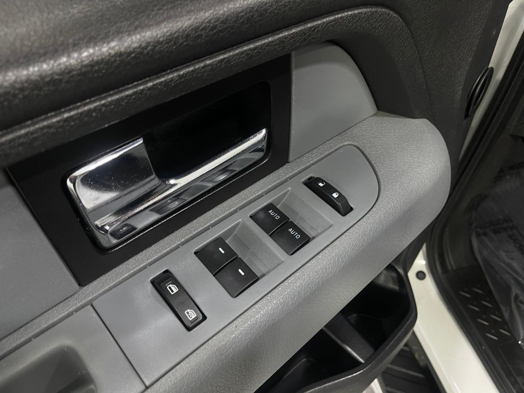 2014 Ford F-150 Image 14