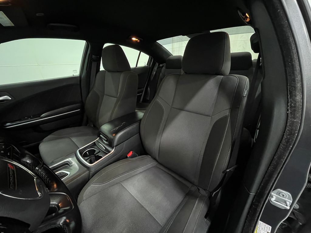 2022 Dodge Charger Image 13
