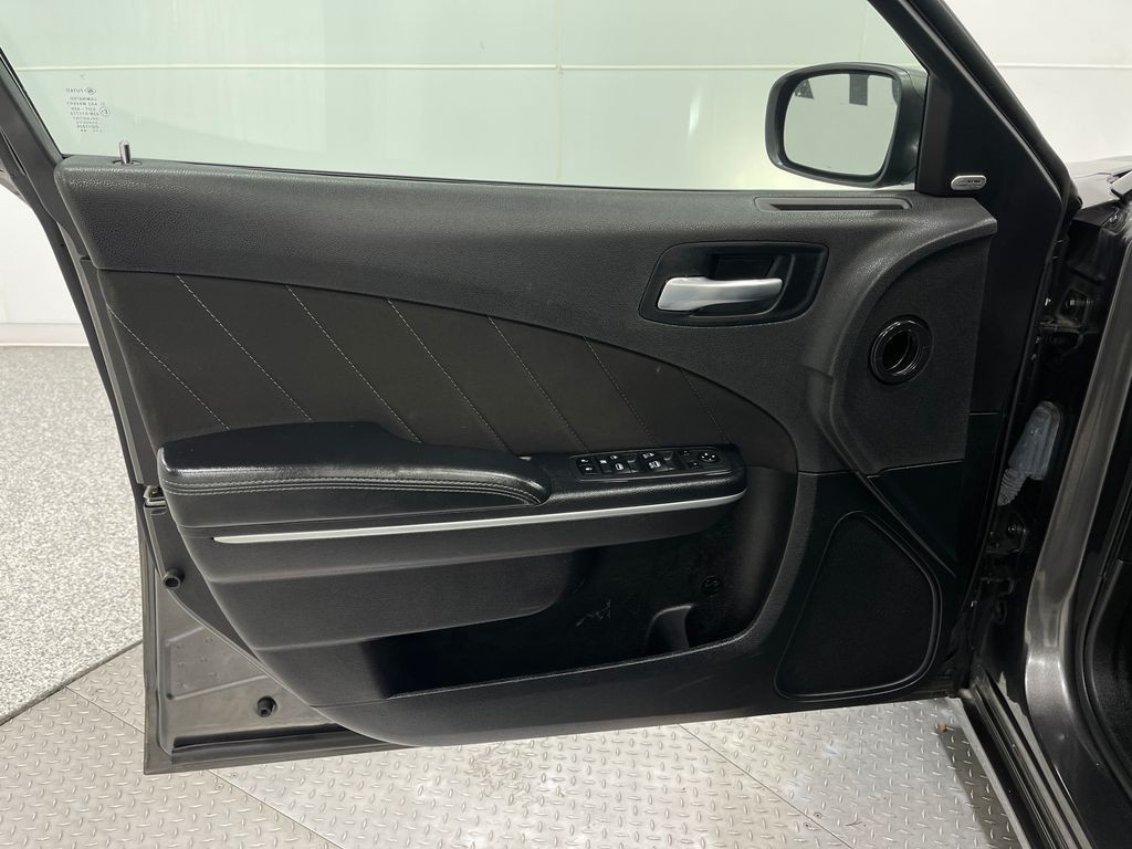 2022 Dodge Charger Image 14