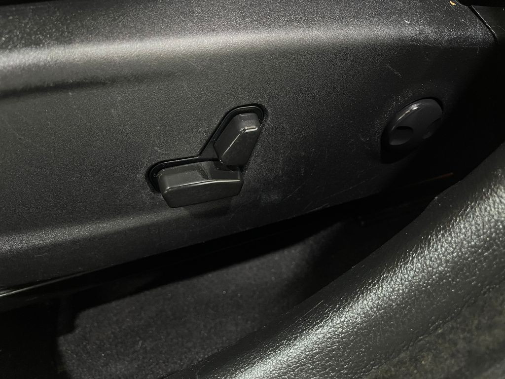 2022 Dodge Charger Image 16