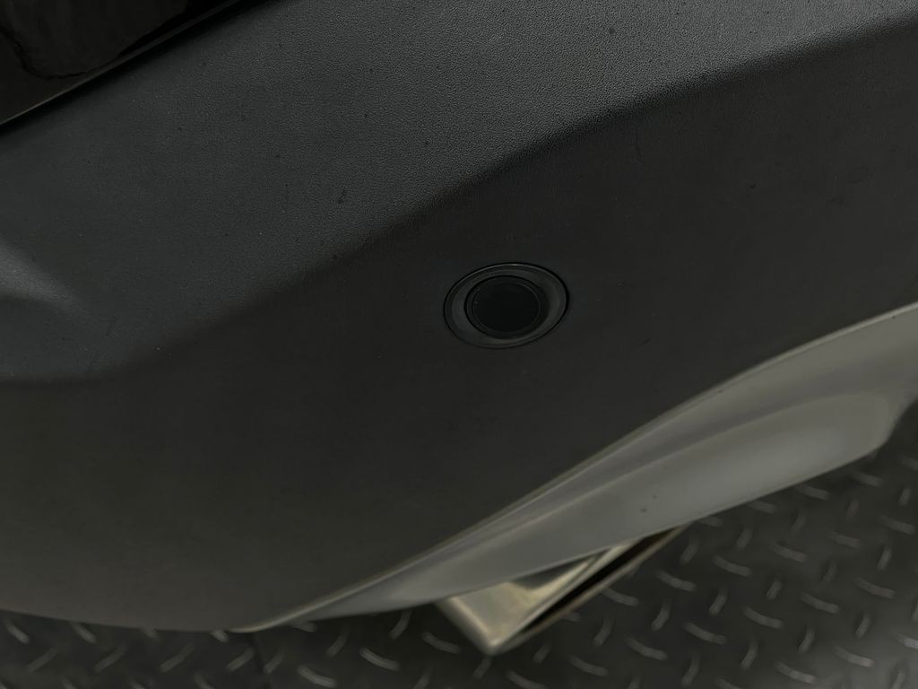 2019 Ford Edge Image 13