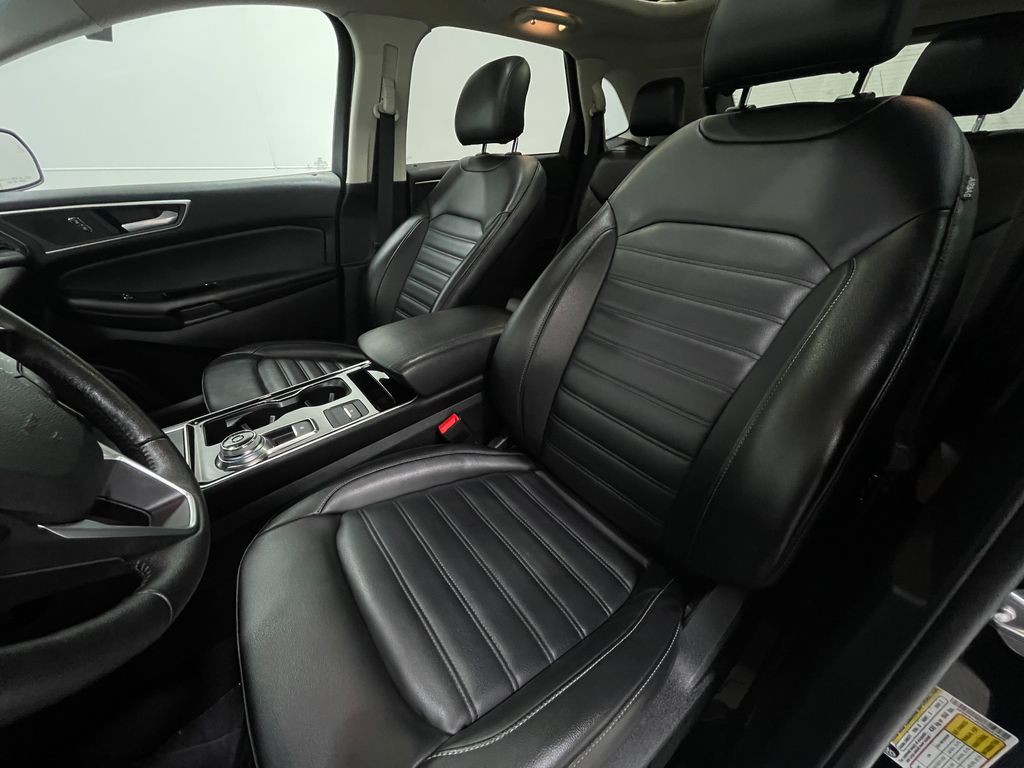 2019 Ford Edge Image 20