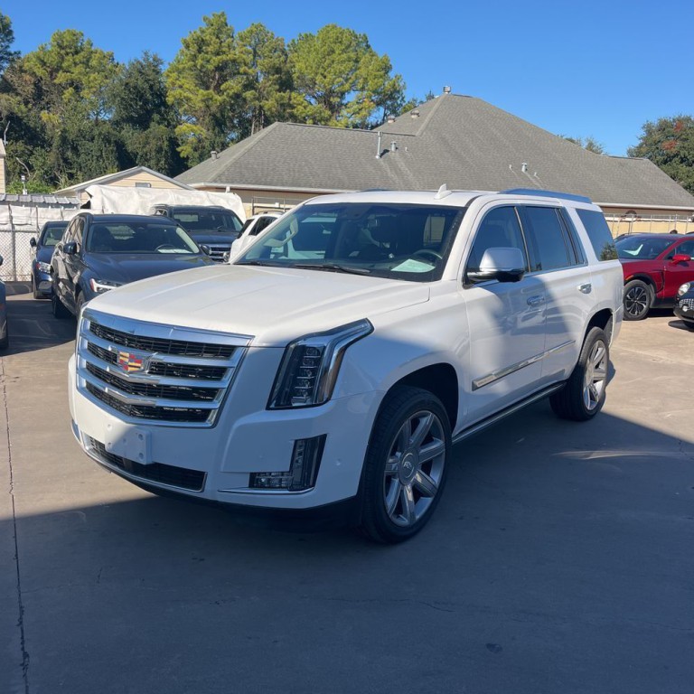 2018 Cadillac Escalade Image 2