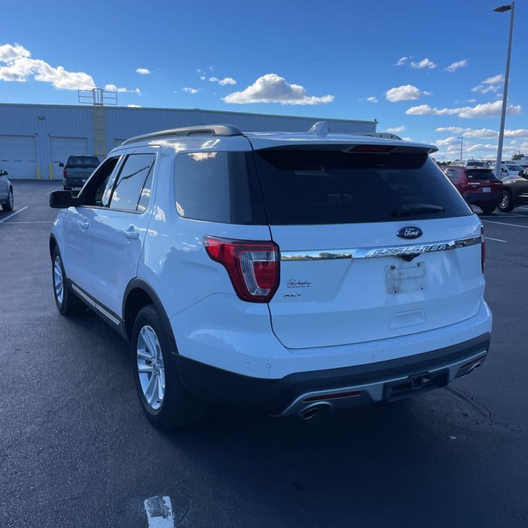 2017 Ford Explorer Image 7