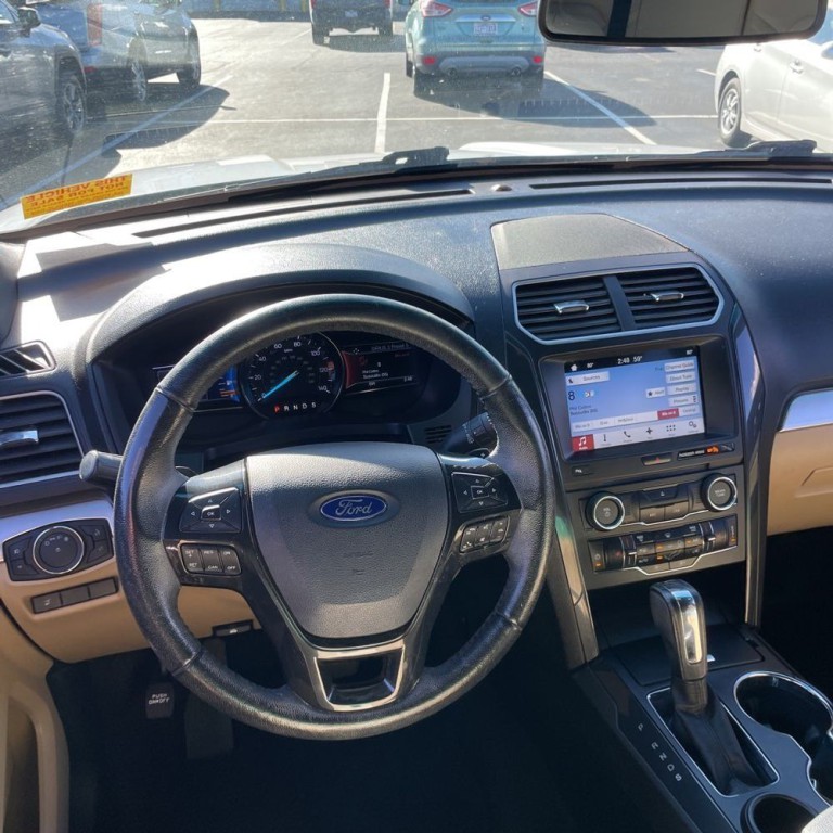 2017 Ford Explorer Image 10