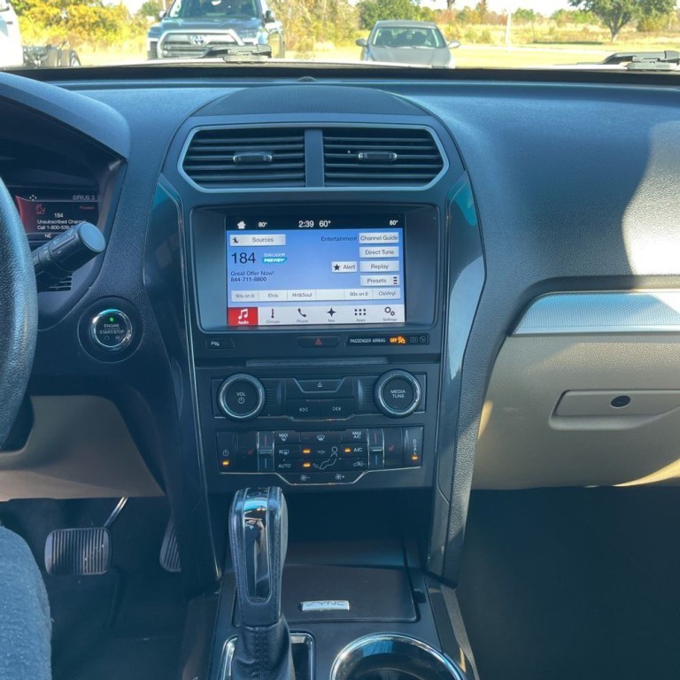 2017 Ford Explorer Image 13