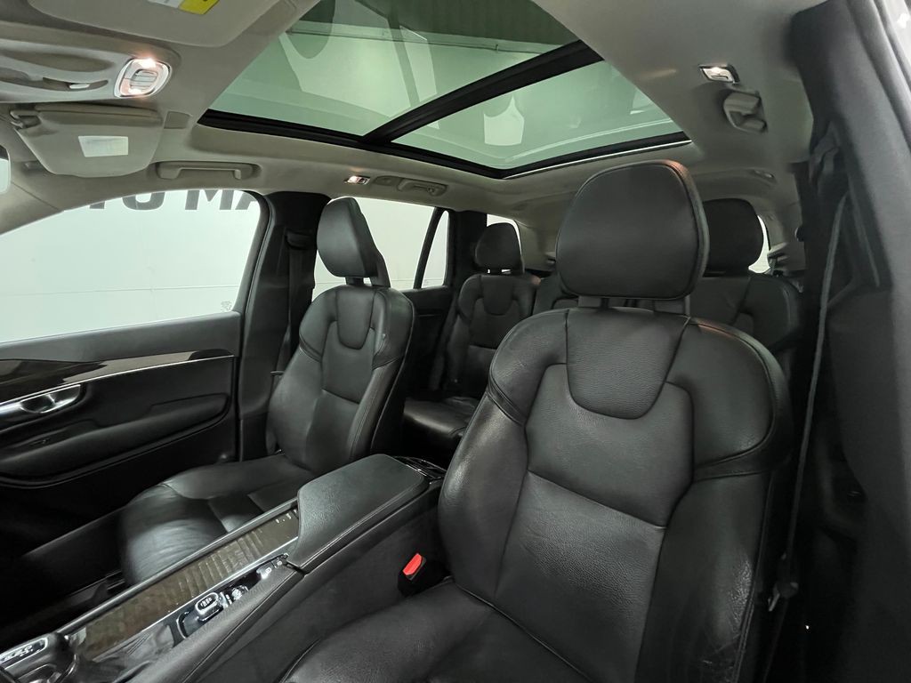 2018 Volvo XC90 Image 14