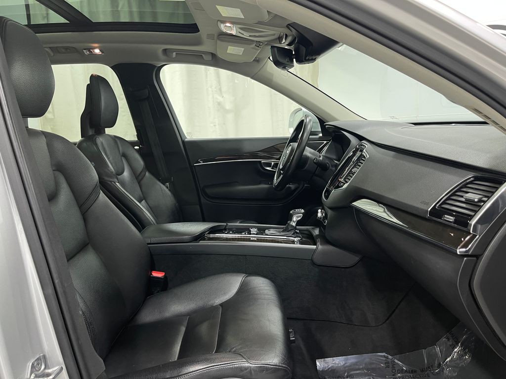 2018 Volvo XC90 Image 34