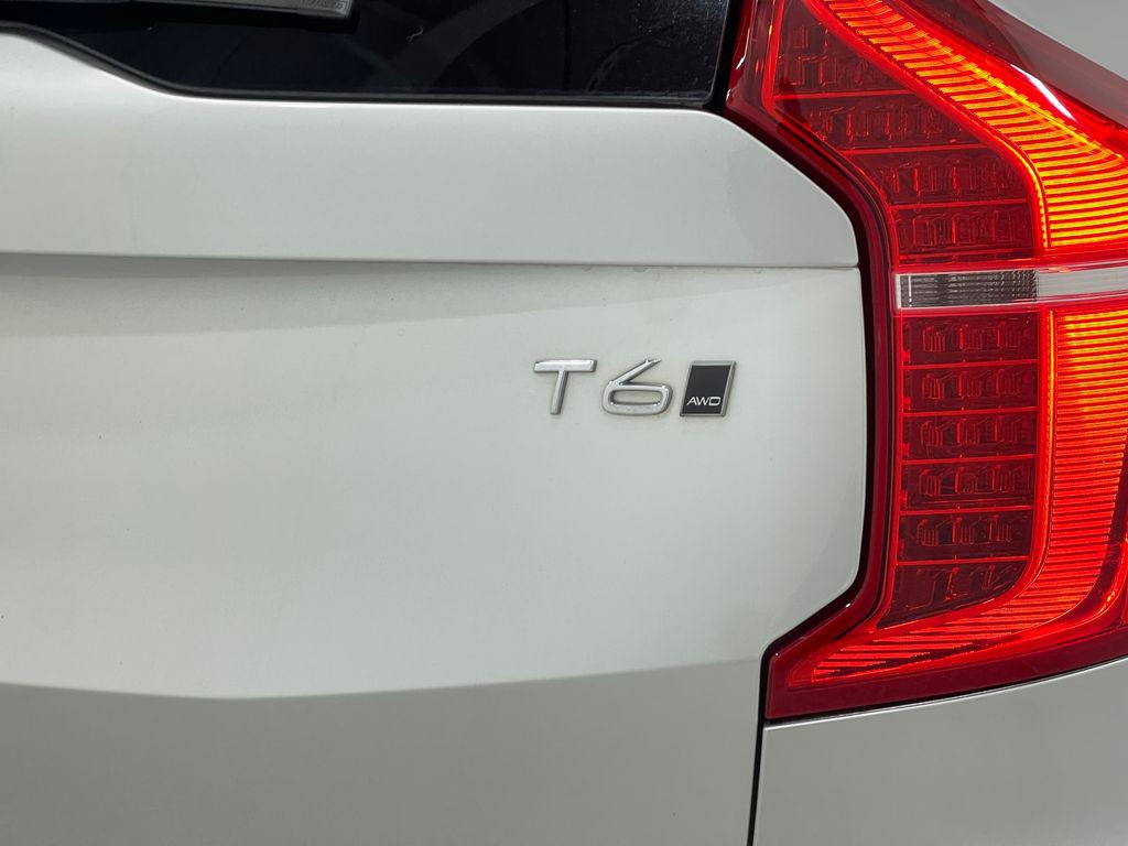 2018 Volvo XC90 Image 42