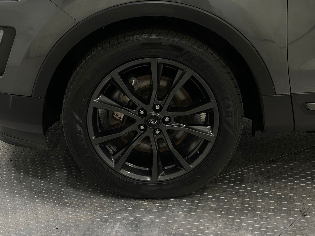2017 Ford Explorer Image 34