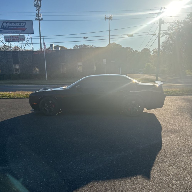 2016 Dodge Challenger Image 5