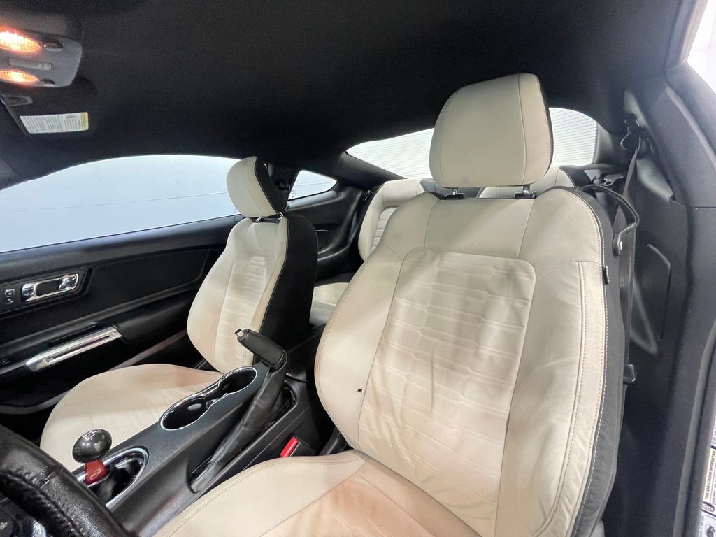 2015 Ford Mustang Image 12