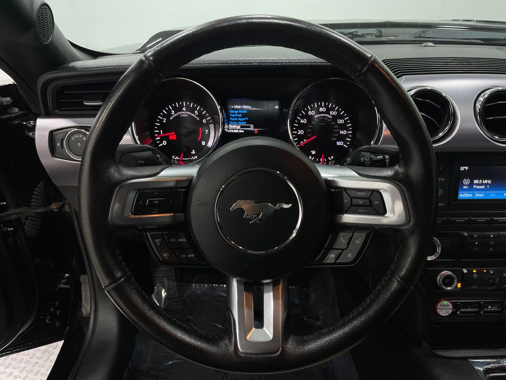 2015 Ford Mustang Image 21