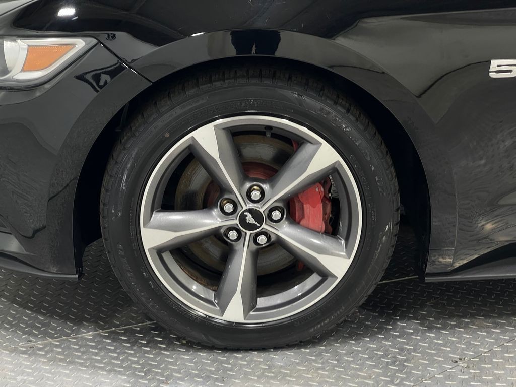 2015 Ford Mustang Image 34