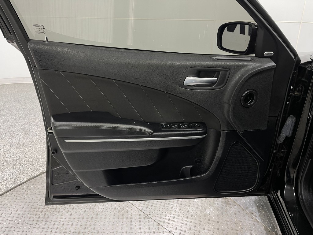 2021 Dodge Charger Image 14