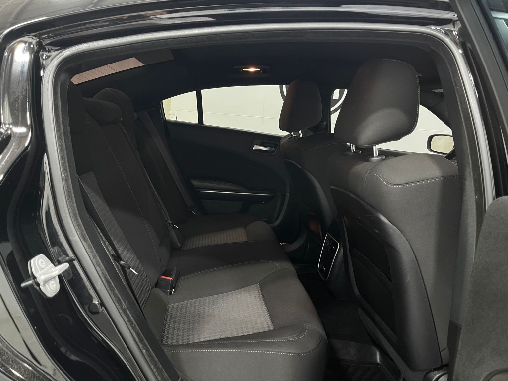 2021 Dodge Charger Image 31