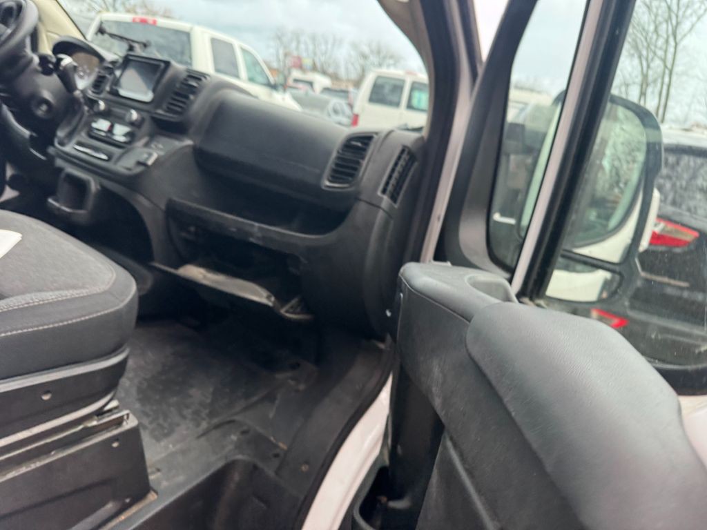 2023 RAM Promaster Image 6