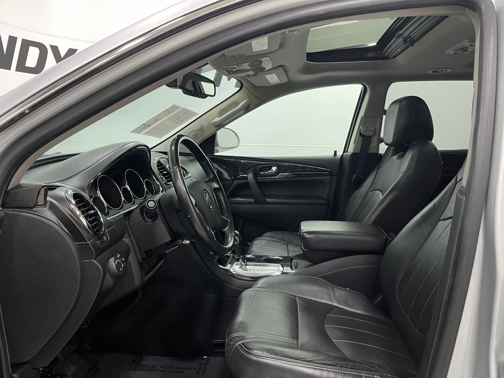 2017 Buick Enclave Image 13